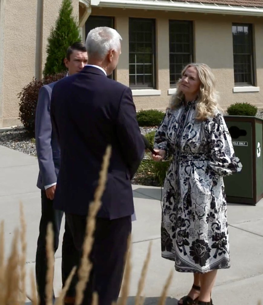 mlahammer's tweet image. Meet the many leaders taking the Civic Pledge and another bipartisan duo who share a legislative district and goal to do better together after the violence here. @majority_middle @tptAlmanac