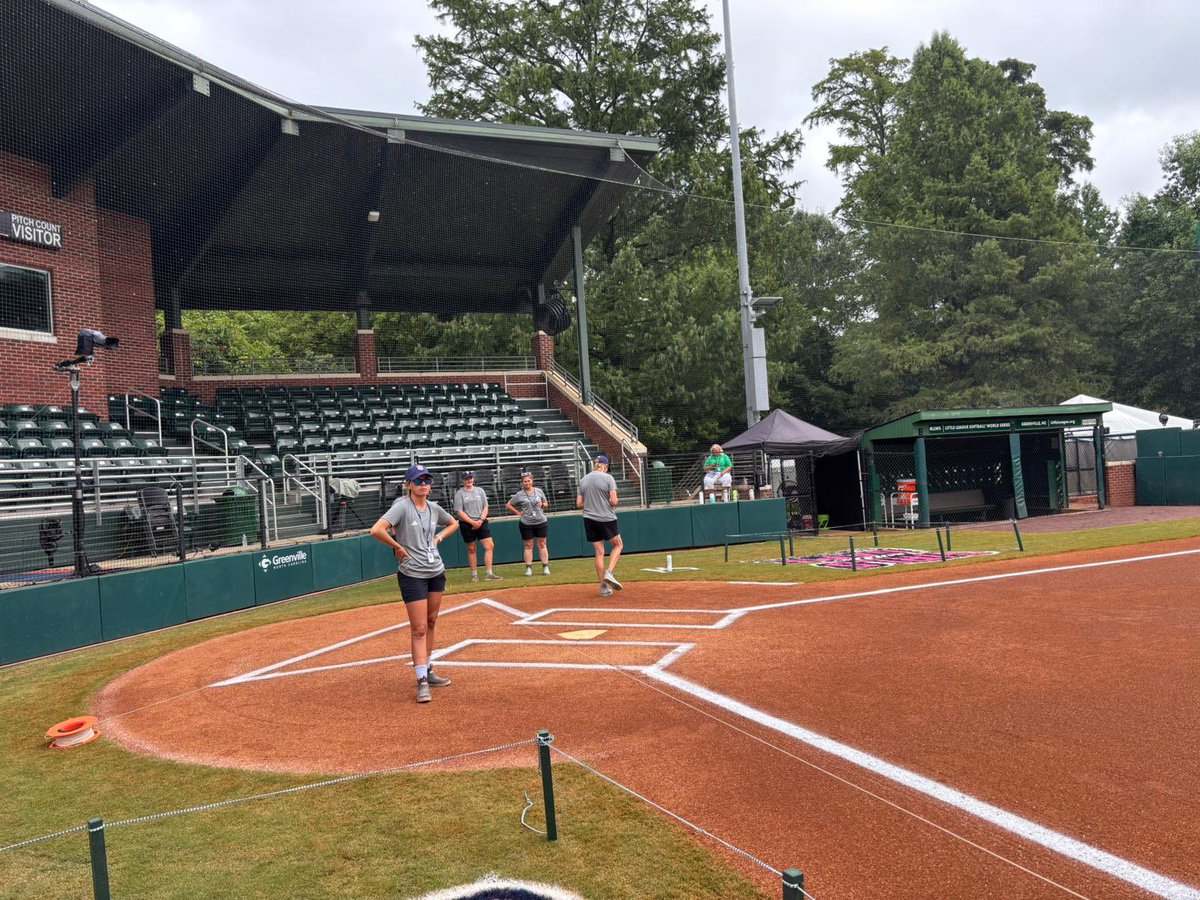 Day 1 fun with <a href="/womeninturfteam/">Women in Turf Team</a> 🩷

Rain stayed away, got our games in and had a good ole time!