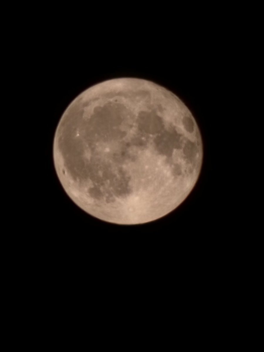 LoredanaStella's tweet image. La bella #lunapiena d'estate. Te ne stai un silenzio Regina del cielo. Buonanotte a tutti #spettacolo #moonlight 🌝🌛#8agosto