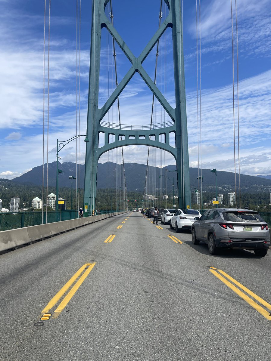 Lions Gate Bridge completely closed in both directions. No idea why. Accident?!
#vancouver #lionsgate
 <a href="/GlobalBC/">Global BC</a> <a href="/CBCVancouver/">CBC Vancouver</a>