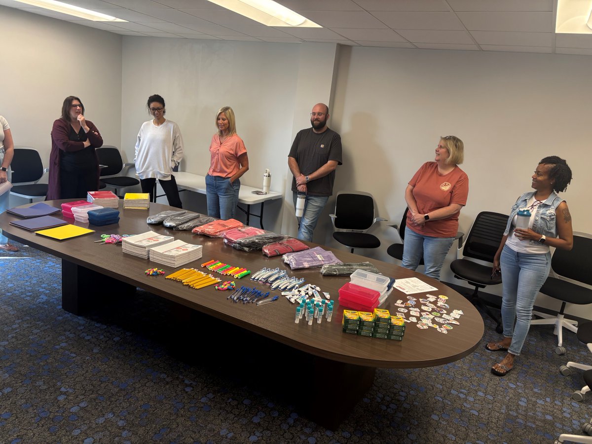 SaberHCG's tweet image. As part of the HR Department’s Quarterly Team Building Meeting, they joined forces for Operation Backpack 2025—packing backpacks full of school supplies for local children in need. 📚✏️
#OperationBackpack #TeamHR #CommunitySupport #BackToSchool #KindnessMatters