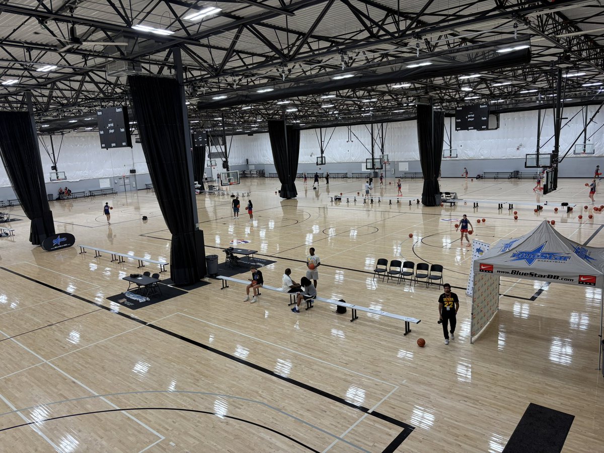 Rising Blue Star (@risingbluestar1) on Twitter photo Everyone is poppin’ out, because @bluestarbb is in town 😎
St. Louis Chapter of All-American Camp is about ready to blast off 🚀🇺🇸💙⭐️
<a href="/BlueStarMedia1/">BlueStar Media</a> Everyone is poppin’ out, because @bluestarbb is in town 😎
St. Louis Chapter of All-American Camp is about ready to blast off 🚀🇺🇸💙⭐️
<a href="/BlueStarMedia1/">BlueStar Media</a>