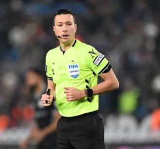 Sezonun daha ilk maçı… Daha bu kadroya, bu takıma Halil Umut Meler ve Zorbay Küçük de dahil olacak.
Ali Şansalan’ı aratmazlar.
#GFKvGS