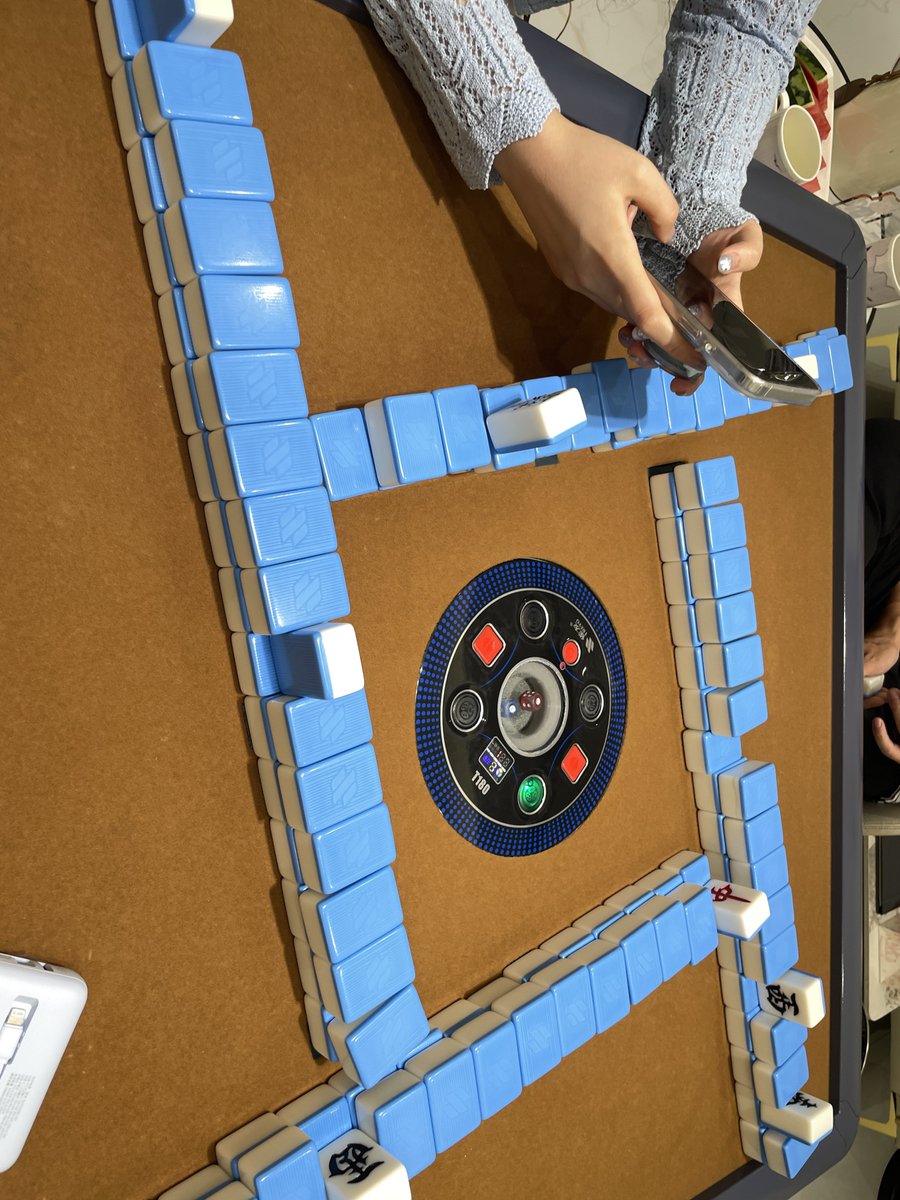 麻将局变加班局～轮番搬砖🧱～两位男士都很绅士～奖励都留着利滚利
<a href="/bj3p4p/">京圈tradio12北京暖猫</a>