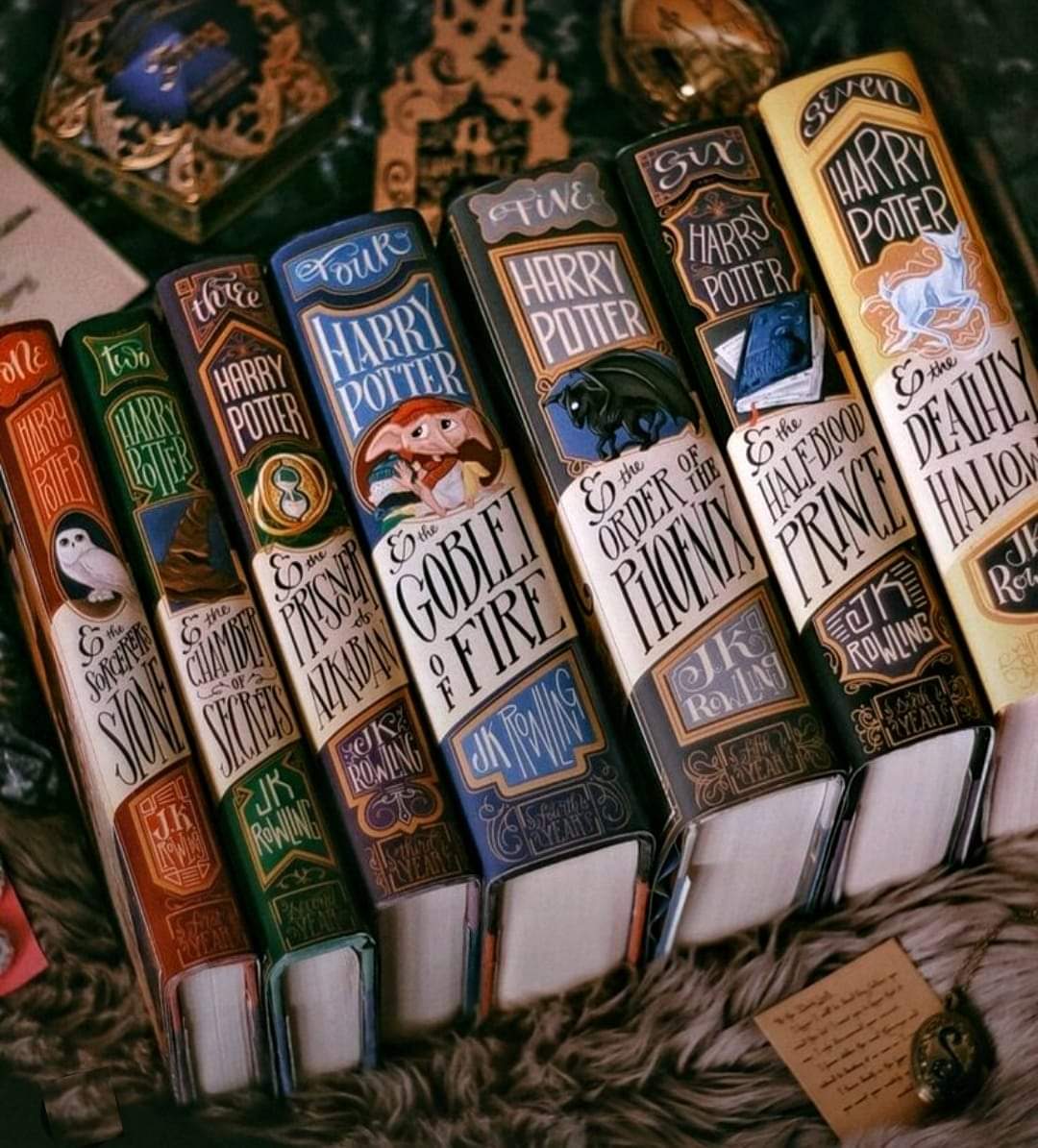 Happy National Book Lovers Day! Go on, pick a book. 📖

#Ravenclaw
#HarryPotter
#Potterhead