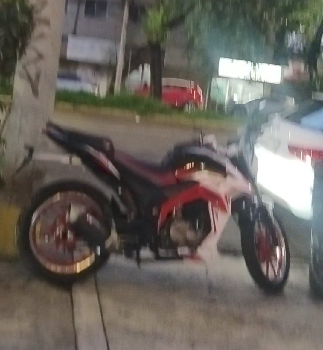 Buenas <a href="/UCS_GCDMX/">Unidad de Contacto del Secretario SSC CDMX</a> #TransitoGCDMX PUEDE DE FAVOR bajar de la baqueta de José María Vertiz esquina San Borja frente a restaurante pozoleria la motocicletas que suben a la baqueta <a href="/peatonesprimero/">peatonAs primero</a> <a href="/Peaton_no/">Peatono</a> <a href="/peatonito/">Peatónito</a> RT x favor <a href="/ClaraBrugadaM/">Clara Brugada Molina</a> hartos de lo mismo diario infracción