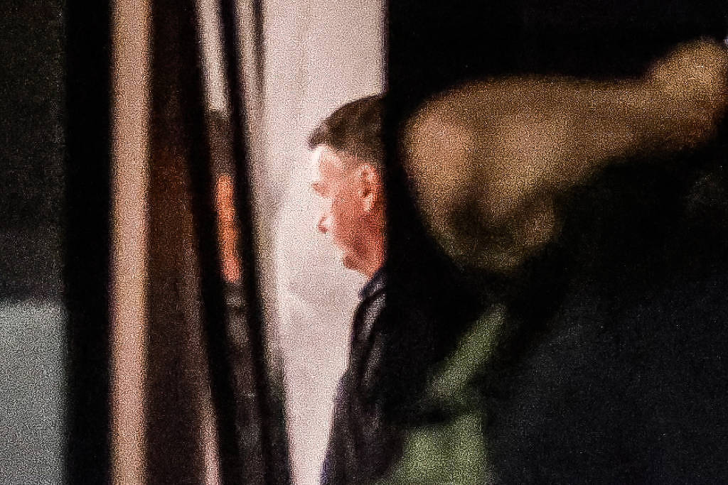 Folha de S.Paulo (@folha) on Twitter photo #OPINIÃO 
📝Lenio Streck |A prisão domiciliar de Jair Bolsonaro é correta? SIM. Ex-presidente saiu no lucro: após passaporte apreendido e tornozeleira, ficar em casa o livrou da prisão preventiva
www1.folha.uol.com.br/opiniao/2025/0… #OPINIÃO 
📝Lenio Streck |A prisão domiciliar de Jair Bolsonaro é correta? SIM. Ex-presidente saiu no lucro: após passaporte apreendido e tornozeleira, ficar em casa o livrou da prisão preventiva
www1.folha.uol.com.br/opiniao/2025/0…