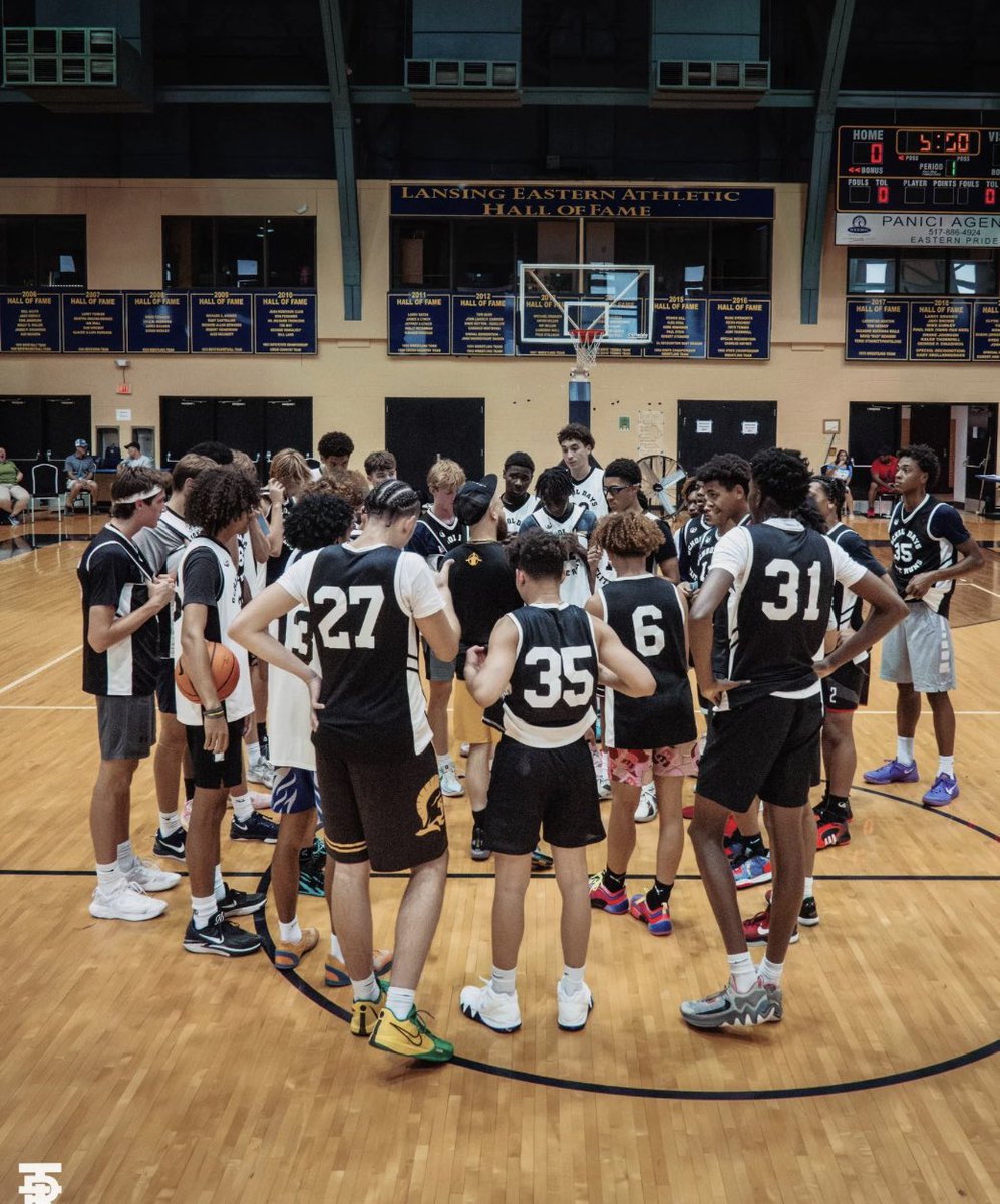 School Days Basketball (@sdfbasketball) on Twitter photo Loaded group! Some of the names for next Sunday the 17th!
Wins gonna be tough to come by
<a href="/DJBaller09/">DJ Banks</a>
<a href="/KaevionWilson/">Kaevion</a>
<a href="/GarwoodJaden/">Jaden Garwood</a>
<a href="/landonmc3graw/">Landon McGraw</a>
<a href="/madd_newburg/">Maddox Newburg</a>
<a href="/Elibrooks07/">Elijah Brooks</a>
<a href="/X_Pendergrass/">Xavier Pendergrass</a>
<a href="/MasonDowdy_/">Mason Dowdy</a> Loaded group! Some of the names for next Sunday the 17th!
Wins gonna be tough to come by
<a href="/DJBaller09/">DJ Banks</a>
<a href="/KaevionWilson/">Kaevion</a>
<a href="/GarwoodJaden/">Jaden Garwood</a>
<a href="/landonmc3graw/">Landon McGraw</a>
<a href="/madd_newburg/">Maddox Newburg</a>
<a href="/Elibrooks07/">Elijah Brooks</a>
<a href="/X_Pendergrass/">Xavier Pendergrass</a>
<a href="/MasonDowdy_/">Mason Dowdy</a>