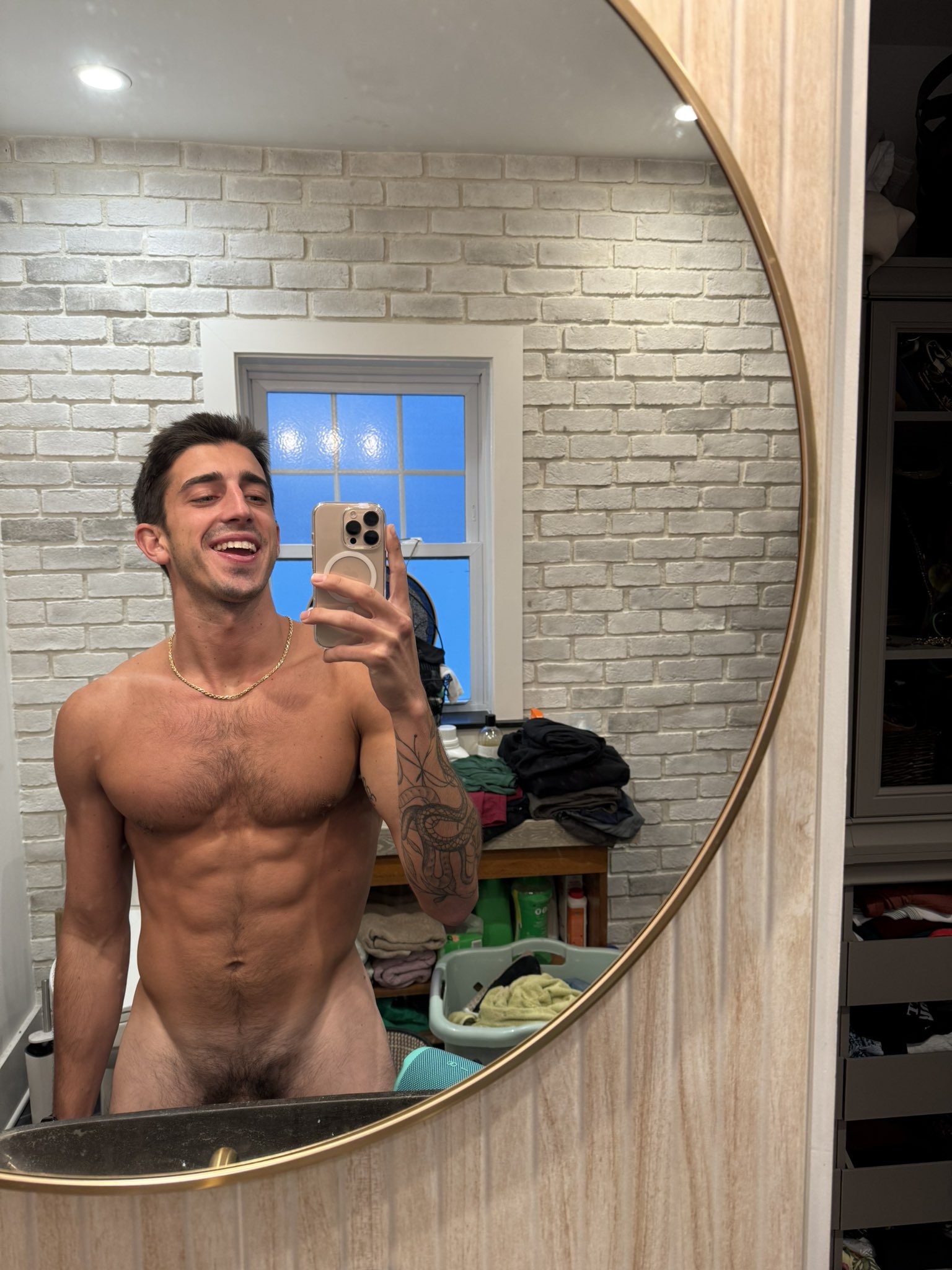 Joey Sacco on X: Hi t.coElsemsGKK9  X