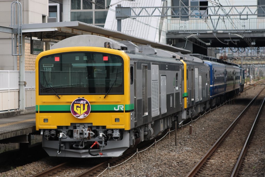 2025.08.09@高崎問屋町
快速SL・GVぐんま桐生（EL代走）
EF64-1031＋12系3B＋GV-E197系TS08

ELぐんま奇跡の復活！！撮影されていた皆さんお疲れ様でした♪