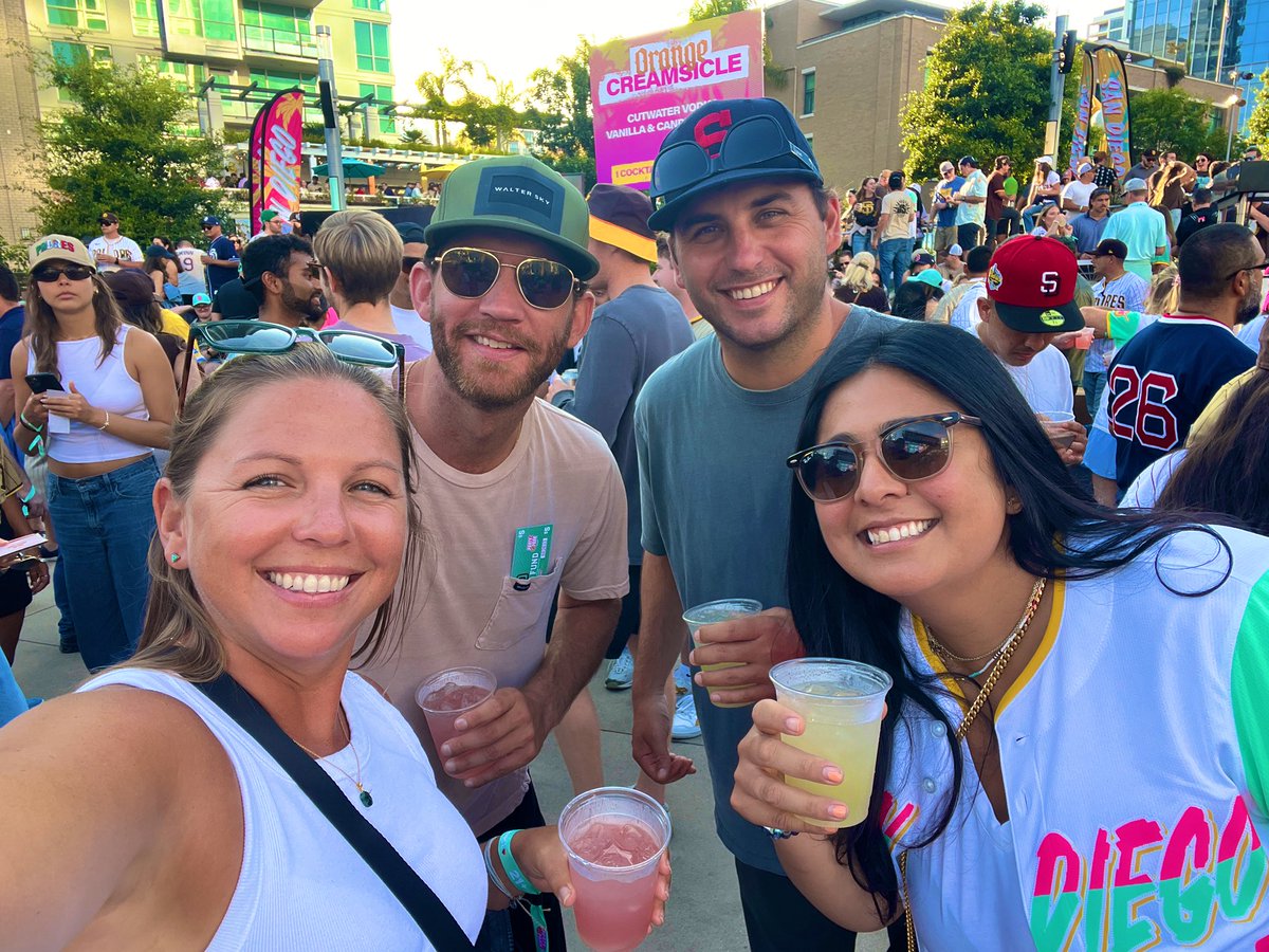 Alex Mobley tweet media