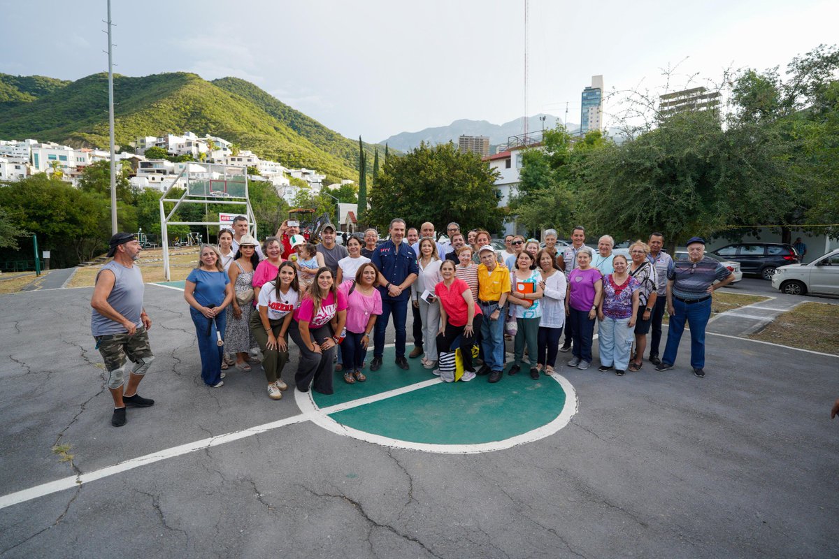 Monterrey inicia rehabilitación de dos parques al sur de la ciudad

El municipio de Monterrey arrancó la rehabilitación simultánea de los parques Avándaro, en la colonia Del Paseo, y Las Fuentes, en Lomas del Paseo Residencial 5° sector, con una inversión total de 9.3 millones de