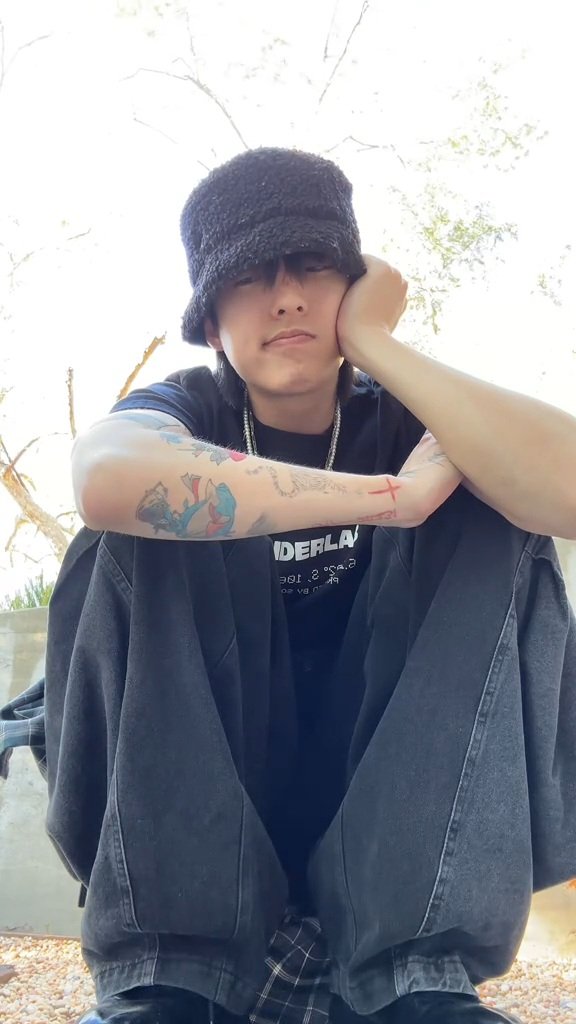 Jae so cute rn 🥺🤏🏻