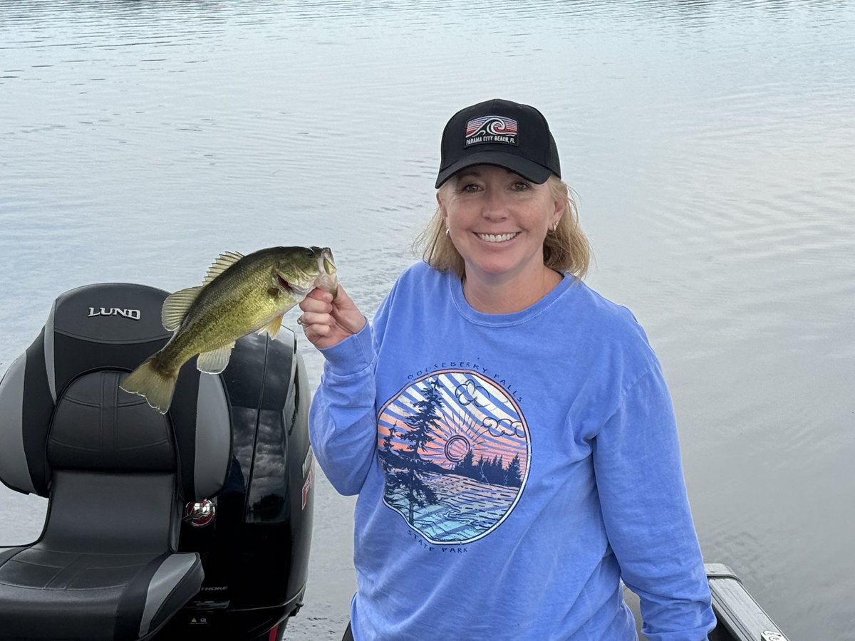 cc2amaz's tweet image. Fish On!  🎣☀️ @MrsSteding  #fishkisses