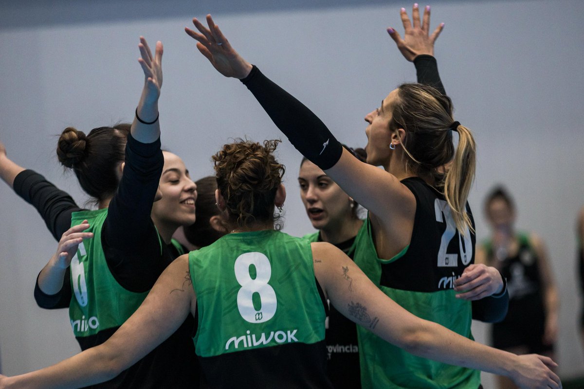 #DHRUS 

Partidazo en La Casa del Vóley 🏠: BPLP visita a Vélez, quien hace las veces de local en el Parque Olímpico 🏐