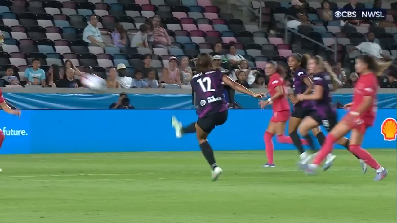 KIKI VAN ZANTEN FROM DISTANCE 😳