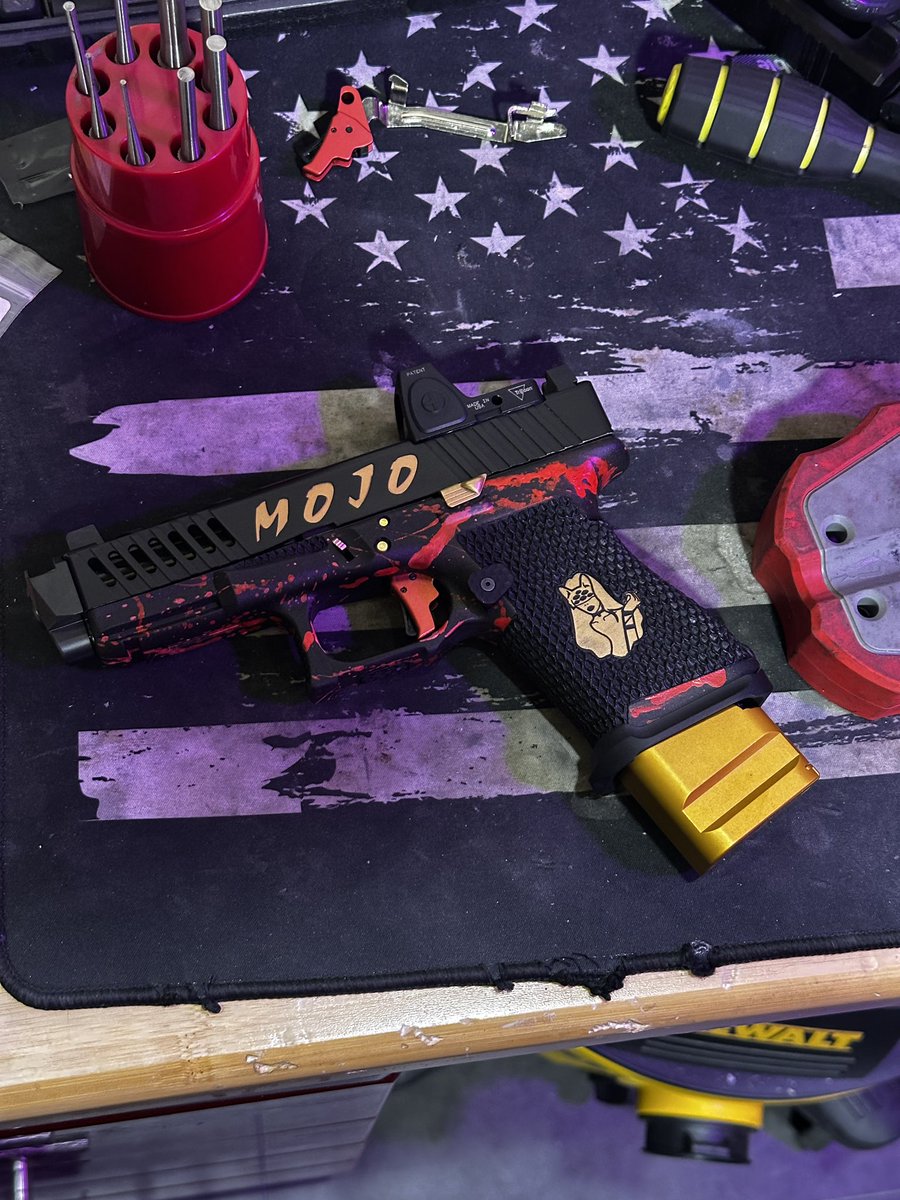 KeezNuts's tweet image. #PewPew