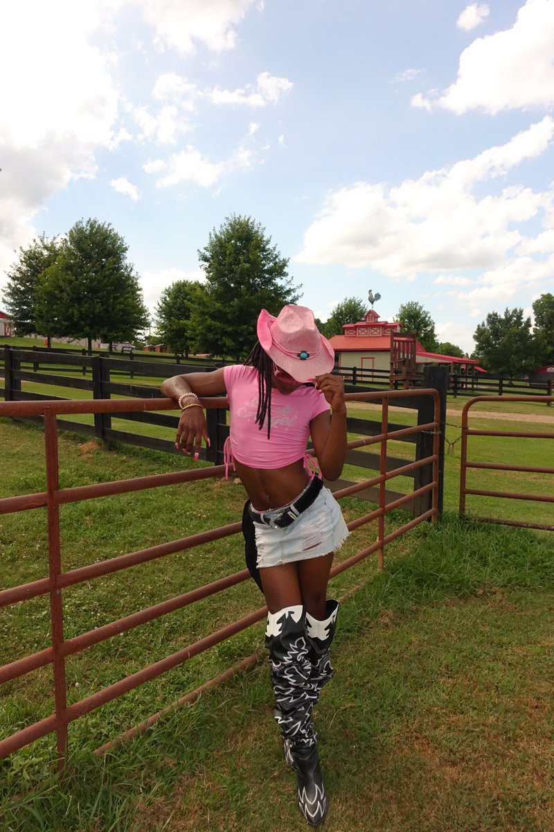 𝑖𝑠𝑙𝑎𝑦𝑦𝑎 tweet media