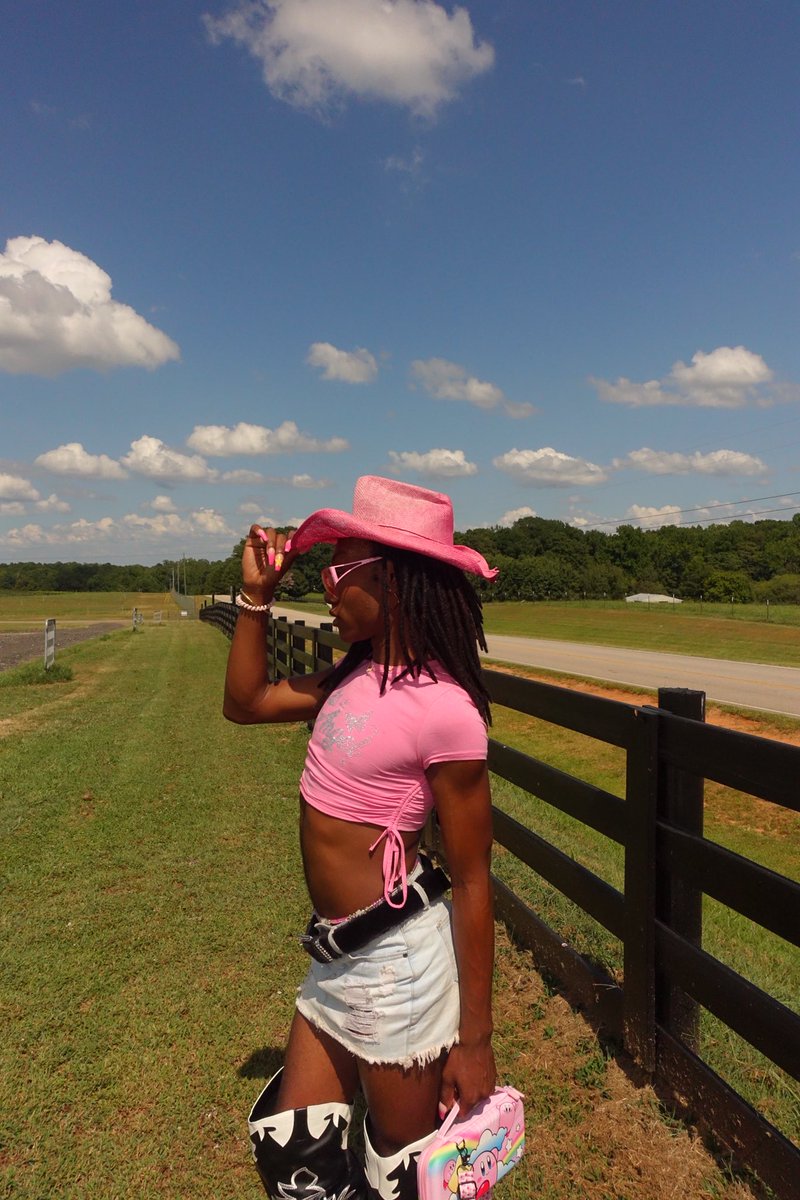 𝑖𝑠𝑙𝑎𝑦𝑦𝑎 tweet media