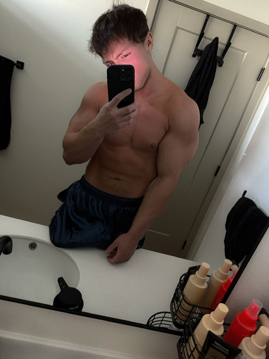 HungDagger (3$ OF) tweet media