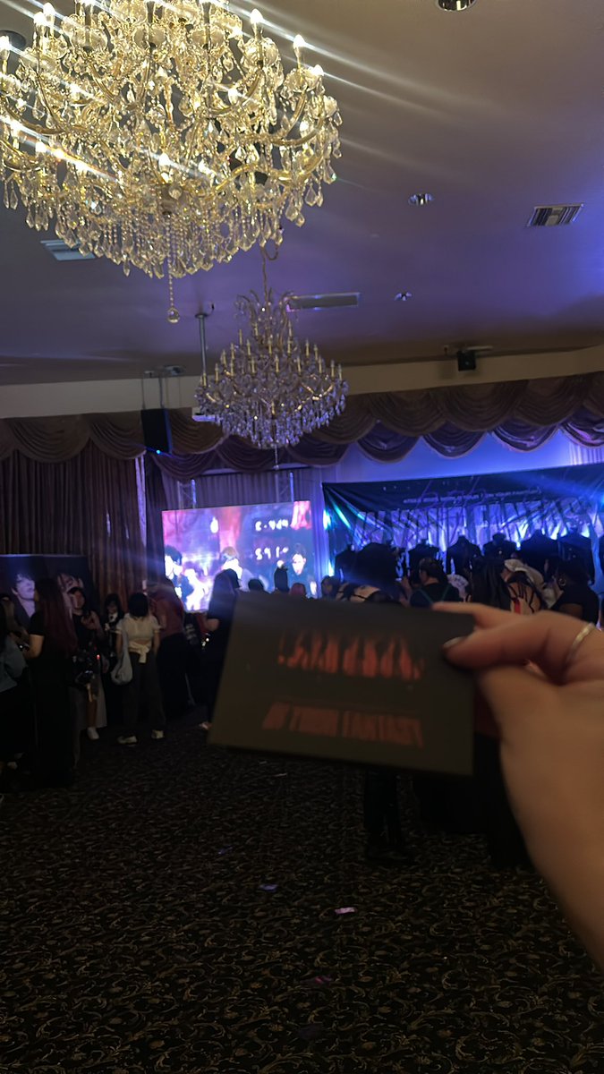 suzzierivera's tweet photo. #ateez #ateezpopup #inyourfantsypopup https://t.co/xuWE7zMpNZ