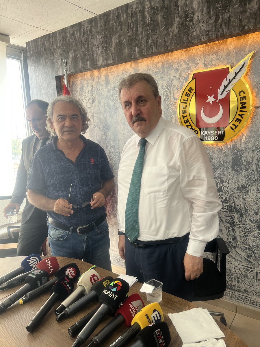 Selahattin Karakoç (@gztselkarakoc) on Twitter photo Gazeteci -Selahattin KARAKOÇ
SORDU:
BBP Genel Başkanı Mustafa Destici
AÇIKLADI:
"Çırak ve Stajyer Mağdurlarının sorununu çözeceğiz"
<a href="/CirakStajFED/">STAJ VE ÇIRAKLIK SİGORTASI MAĞDURLARI FEDERASYONU</a> <a href="/selcukem/">Selçuk AYDIN</a> <a href="/CirakstajFed2/">ÇırakStajFED2</a> <a href="/platfrmcirakstj/">STAJ VE ÇIRAKLIK SİGORTASI MAĞDURLARI PLATFORMU</a> Gazeteci -Selahattin KARAKOÇ
SORDU:
BBP Genel Başkanı Mustafa Destici
AÇIKLADI:
"Çırak ve Stajyer Mağdurlarının sorununu çözeceğiz"
<a href="/CirakStajFED/">STAJ VE ÇIRAKLIK SİGORTASI MAĞDURLARI FEDERASYONU</a> <a href="/selcukem/">Selçuk AYDIN</a> <a href="/CirakstajFed2/">ÇırakStajFED2</a> <a href="/platfrmcirakstj/">STAJ VE ÇIRAKLIK SİGORTASI MAĞDURLARI PLATFORMU</a>