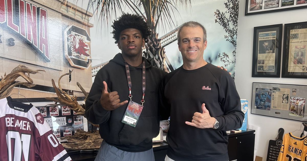 GamecockCentral.com (@gamecockcentral) on Twitter photo Industry insights on South Carolina RB commit Amari Thomas
<a href="/WesMitchellGC/">Wes Mitchell</a> dives into what the Gamecocks are getting in the four-star RB ➡️ on3.com/teams/south-ca… Industry insights on South Carolina RB commit Amari Thomas
<a href="/WesMitchellGC/">Wes Mitchell</a> dives into what the Gamecocks are getting in the four-star RB ➡️ on3.com/teams/south-ca…