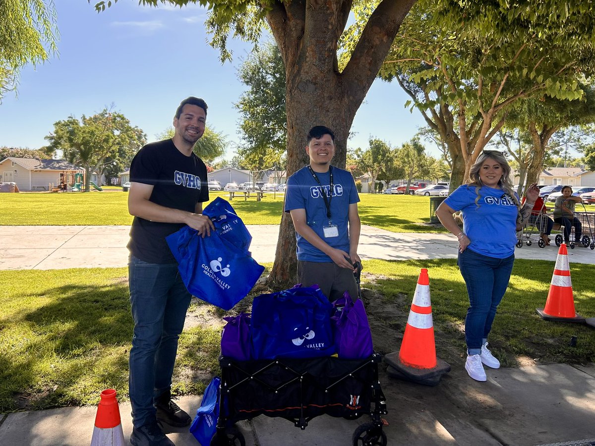 GVHC_health's tweet image. GVHC partnered with Second Harvest Food Bank, where we provided food boxes to Empire Migrant Camp households. 

We are grateful for all agricultural workers who make healthy foods accessible to our communities and build a healthier future for all. 👏