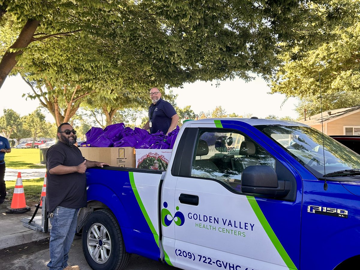 GVHC_health's tweet image. GVHC partnered with Second Harvest Food Bank, where we provided food boxes to Empire Migrant Camp households. 

We are grateful for all agricultural workers who make healthy foods accessible to our communities and build a healthier future for all. 👏