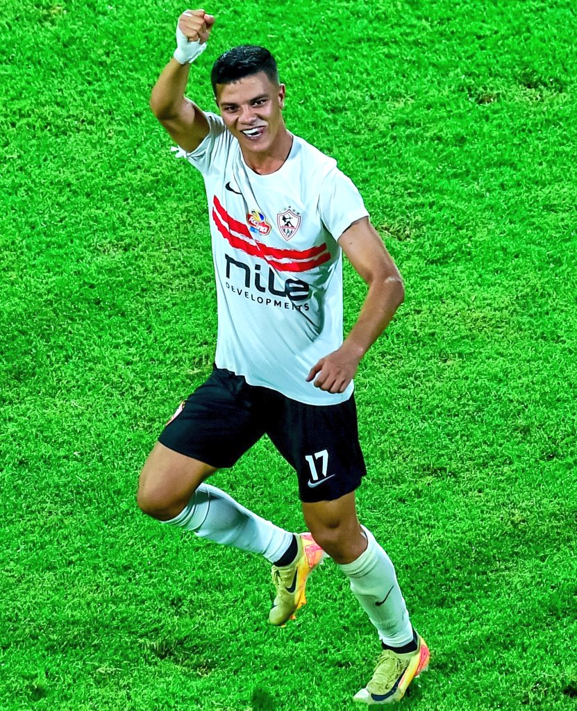 الموّهبه الإستثنائيه والجوّده الخارقه 🔝
محمد شحاتة يا معلم الكُل مِنك يتعلم'🤍