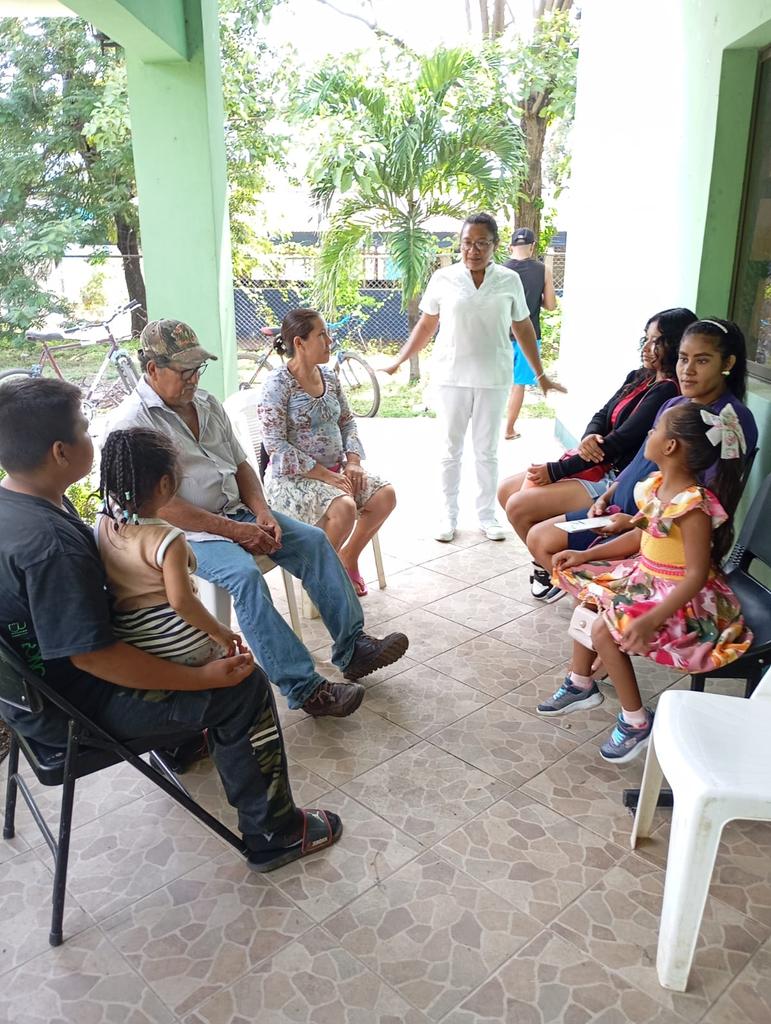 🐸🦼 !En #Nicaragua los trabajadores de la salud celebran su día #8Agosto2025 por haber logrado recuperar su trabajo #SaludParaElPueblo con el triunfo  de la Revolución en 1979. Hoy el compromiso por el derecho restituido con salud gratuita para los humildes.
<a href="/ale_rusconi/">alejandro rusconi</a>