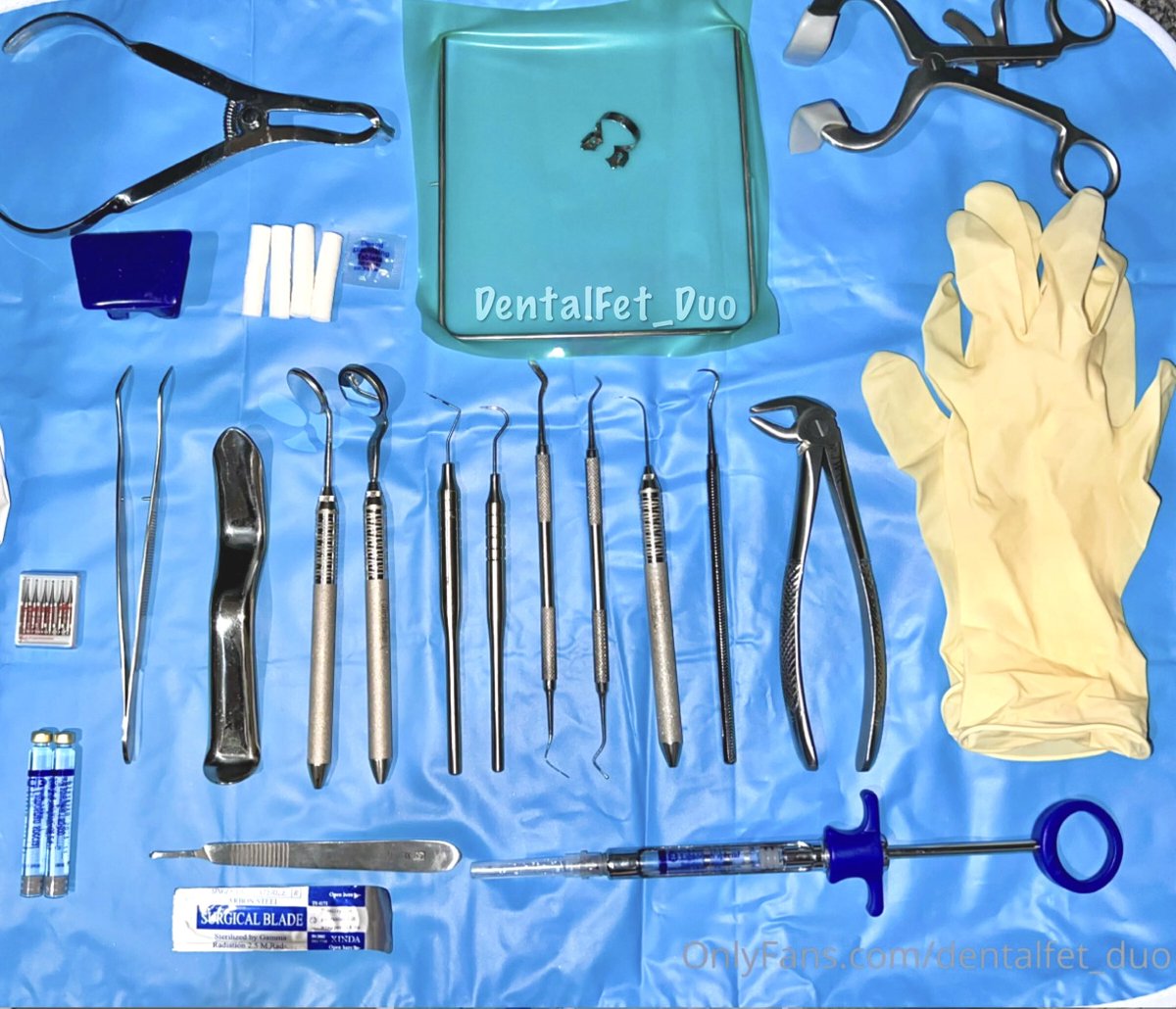 You see the dentist lay this tray out as you enter the treatment room. 

Are you taking a seat ? 🦷 😈