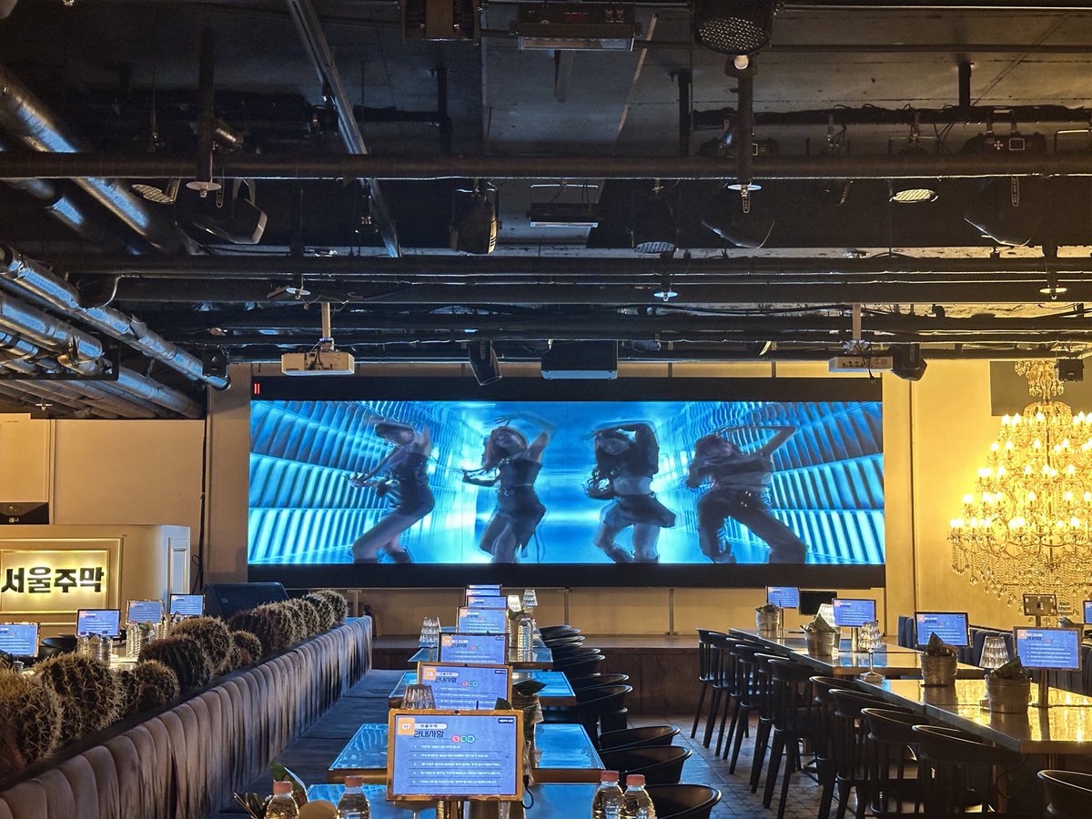 믿지모임 aka 김둘레즈
그런데 찍은게 이것 밖에 없는👀