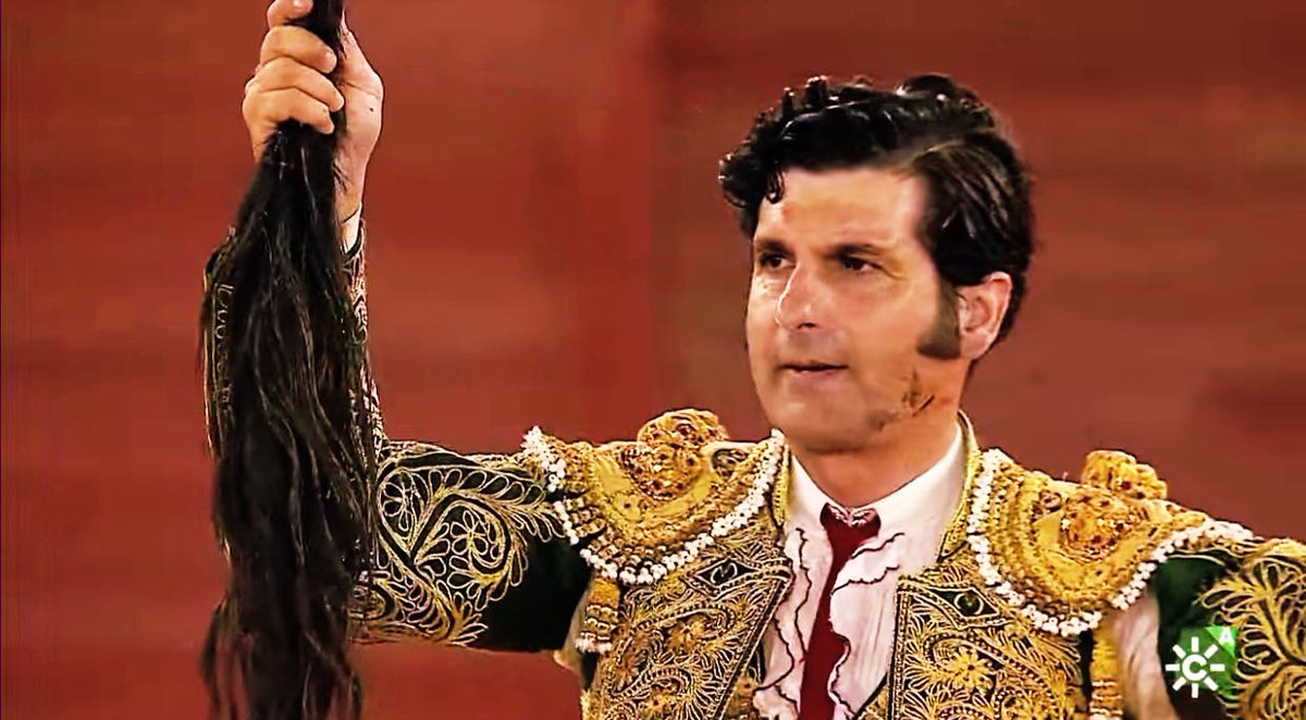 Eres el torero mas grande de la historia. El más valiente, el más completo, el más genial y ninguno como tú.