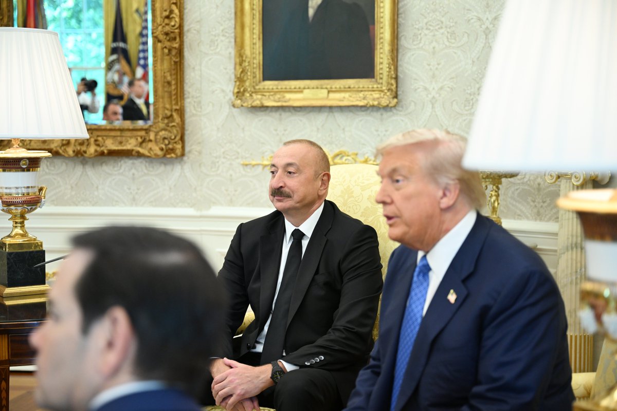 presidentaz's tweet photo. https://t.co/Kyz3C7cIMq