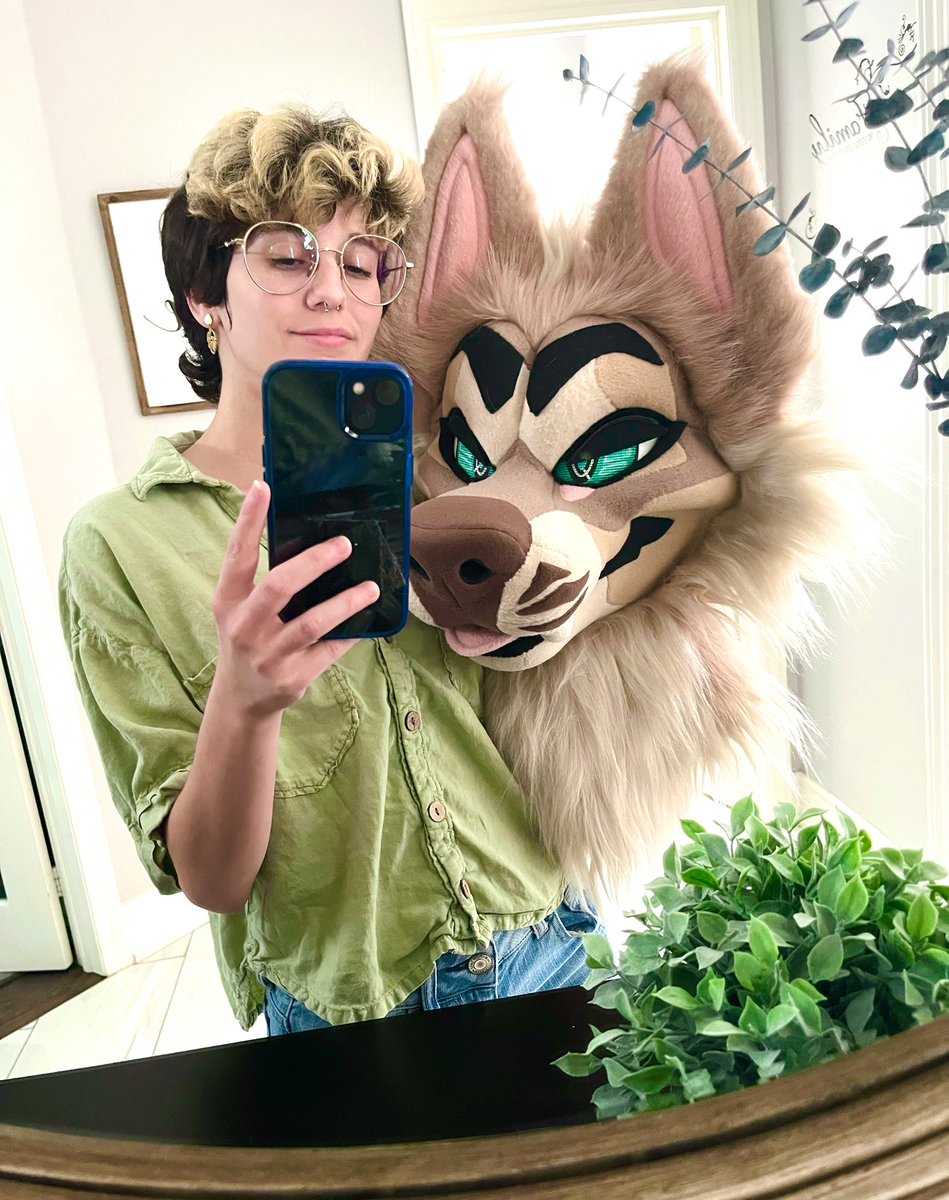 There’s been a lot of talk about the fandom not being like it used to be… just have fun! Be silly in your silly animal costume! Normalize just having fun in the furry community 🩵
#fursuitfriday