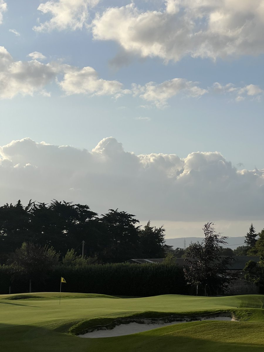Limerick Golf Club is looking so pure 👌

Played the front 9 this evening and the changes they’ve made to it are class. 

<a href="/LimerickGC/">Limerick Golf Club I Ballyclough</a>