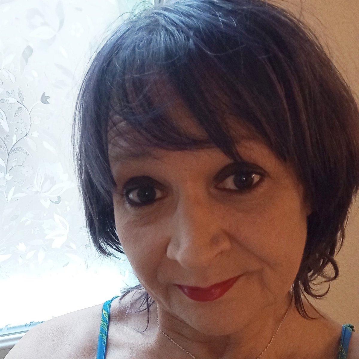 Jeanne Martel (@jeannemartel69) on Twitter photo Parce qu'il est temps de relever la tête et parce que mon ami <a href="/JeanMessiha/">Jean MESSIHA</a> s'est fait agresser parce que reconnu.. du coup je ne vais plus me cacher non plus !!
Et pour info je m'appelle Muriel
Et puis assumez vos ages par la même j'ai 55 ans , 56 le 16 de ce mois Parce qu'il est temps de relever la tête et parce que mon ami <a href="/JeanMessiha/">Jean MESSIHA</a> s'est fait agresser parce que reconnu.. du coup je ne vais plus me cacher non plus !!
Et pour info je m'appelle Muriel
Et puis assumez vos ages par la même j'ai 55 ans , 56 le 16 de ce mois