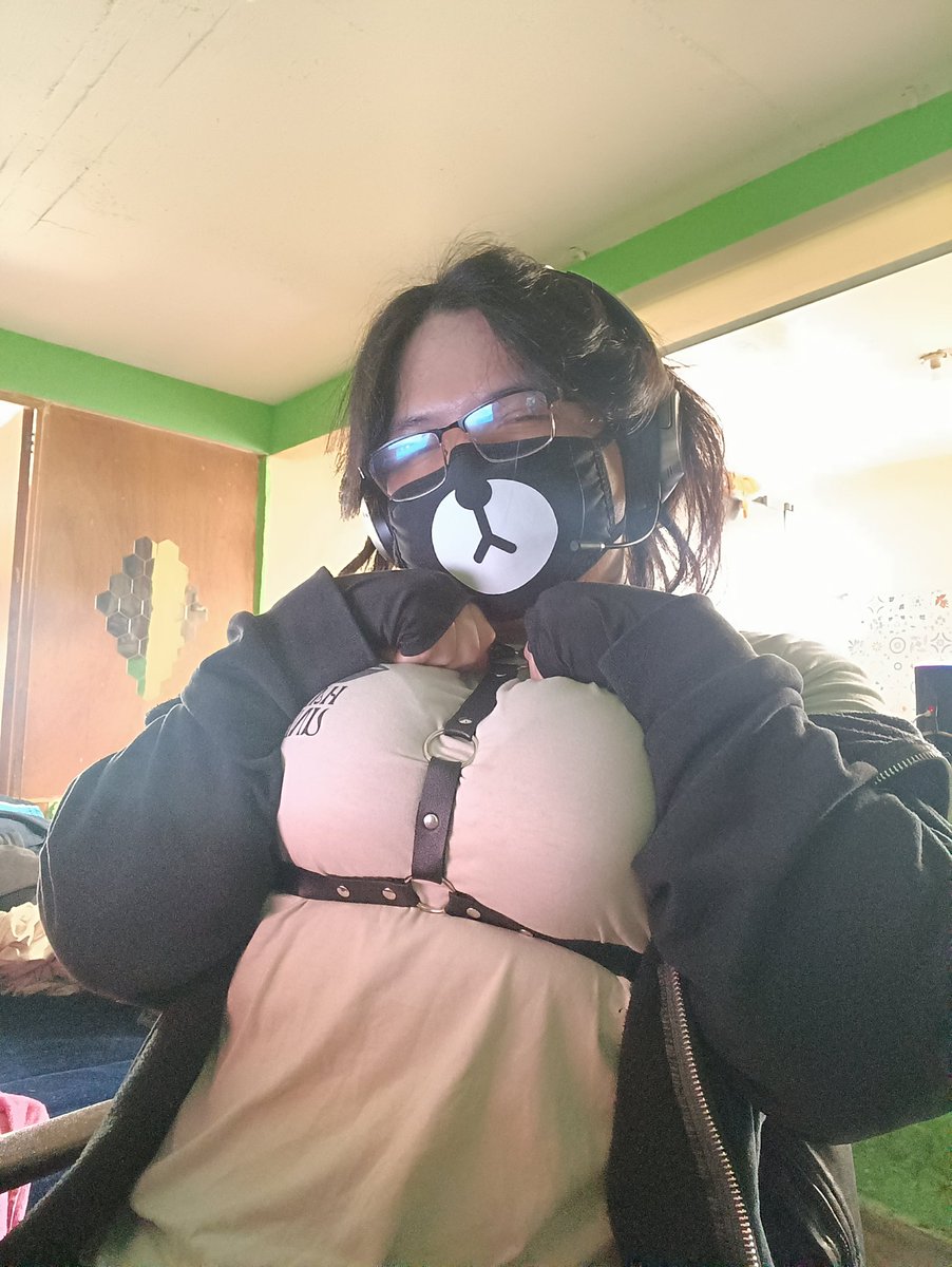UnSumisoFemboy's tweet photo. La calma antes de la tormenta... Jaja, es que se vienen mis exámenes...

#Femboy #Travestismo https://t.co/2NL7kvlXgS
