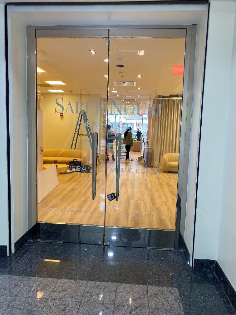 Wall_cc's tweet photo. 🎉✨ We’re excited to announce the completion of the stunning Sareh Nouri Bridal Boutique in Chevy Chase, MD! ✨🎉 #WallaceDesigns #WallaceTeam #SarehNouri #BridalBoutique #ChevyChase #ConstructionGoals #WallaceConsulting https://t.co/5qnAvbraxD