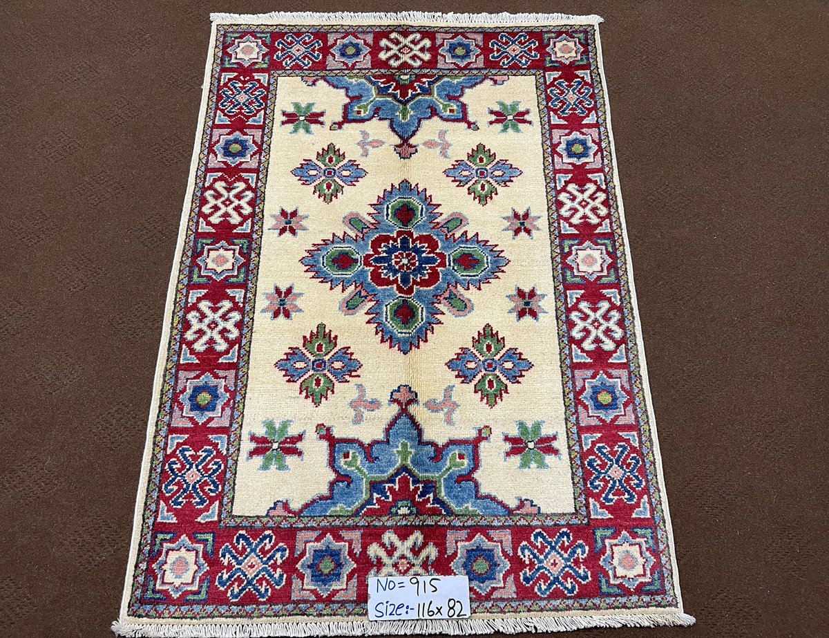 ServisCheetah's tweet image. On sale for not 215$ shipped. 

Got a batch of Afghan Rugs from my Rug maker. This batch is going to be priced very close to Cost.

Sale continues.
Hand knotted Afghan Rugs.
Fine wool on cotton.
Size: 5x3 approximate.
On sale Price for:  215$ shipped.
Unbeatable Price.