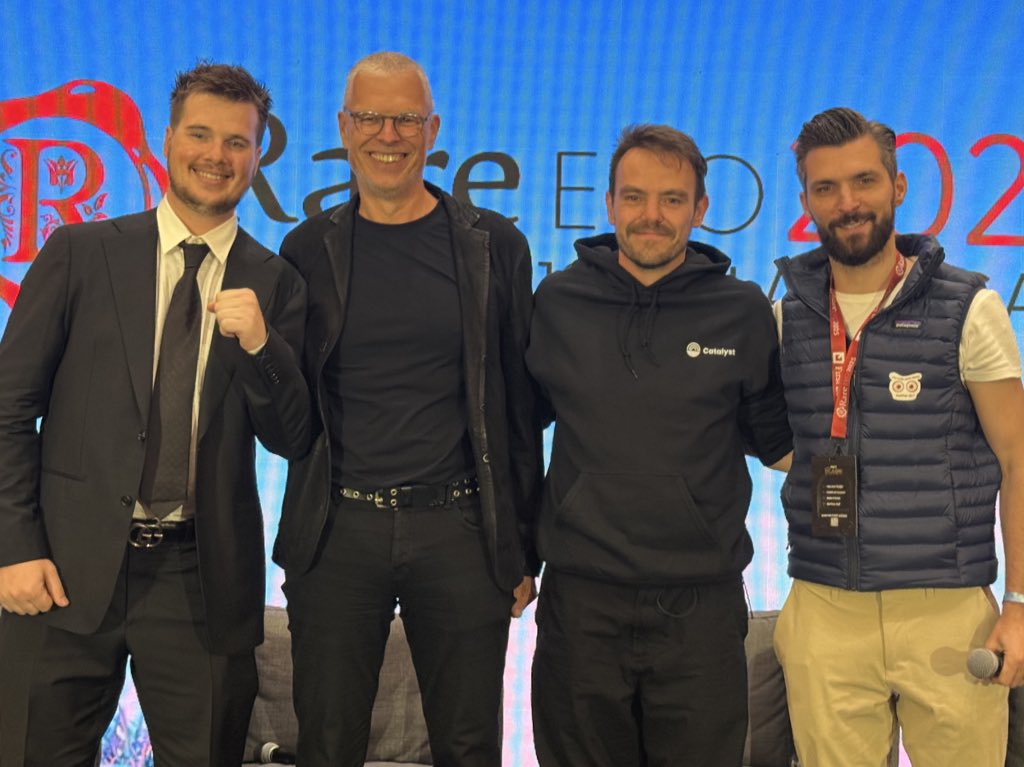 Aj (@ajwritescrypto) on Twitter photo I have the best job in the world.
I interview some of the smartest people on the planet.
Only 6.88% of the world is on chain.
Our job is to onboard the next BILLION people!
<a href="/AlgoFoundation/">Algorand Foundation</a>, <a href="/MultiversX/">Multiversᕽ</a> and <a href="/Catalyst_onX/">Project Catalyst</a> are 3 projects that WILL succeed on that mission! I have the best job in the world.
I interview some of the smartest people on the planet.
Only 6.88% of the world is on chain.
Our job is to onboard the next BILLION people!
<a href="/AlgoFoundation/">Algorand Foundation</a>, <a href="/MultiversX/">Multiversᕽ</a> and <a href="/Catalyst_onX/">Project Catalyst</a> are 3 projects that WILL succeed on that mission!