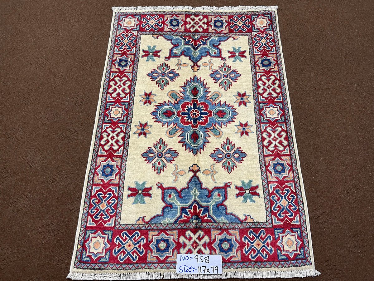 ServisCheetah's tweet image. On sale for not 215$ shipped. 

Got a batch of Afghan Rugs from my Rug maker. This batch is going to be priced very close to Cost.

Sale continues.
Hand knotted Afghan Rugs.
Fine wool on cotton.
Size: 5x3 approximate.
On sale Price for:  215$ shipped.
Unbeatable Price.