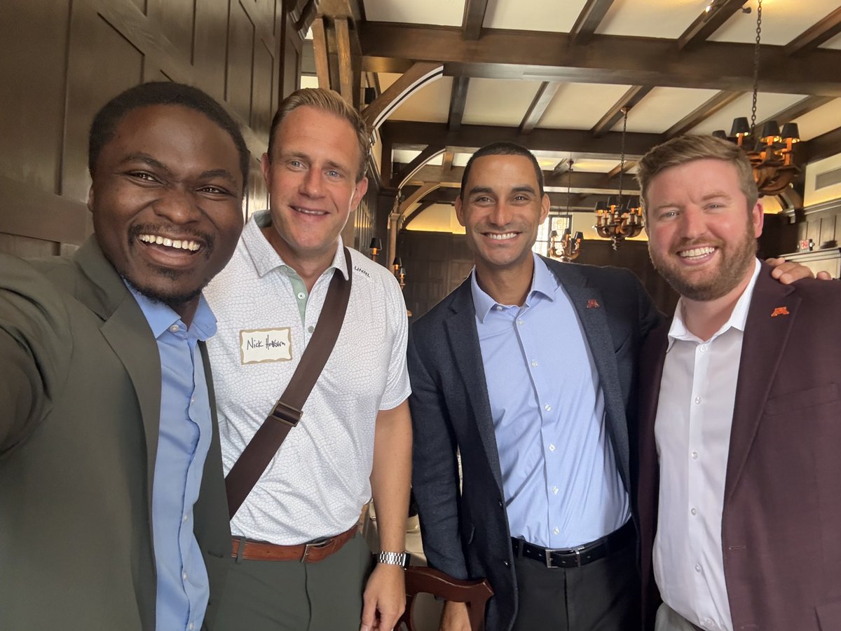 Thanks to the <a href="/mplsrotary/">Rotary Club of Minneapolis</a> for inviting <a href="/KevinGomer325/">KevinGomer</a> and I to speak about <a href="/GopherSports/">Minnesota Golden Gophers</a> and changes in college athletics.