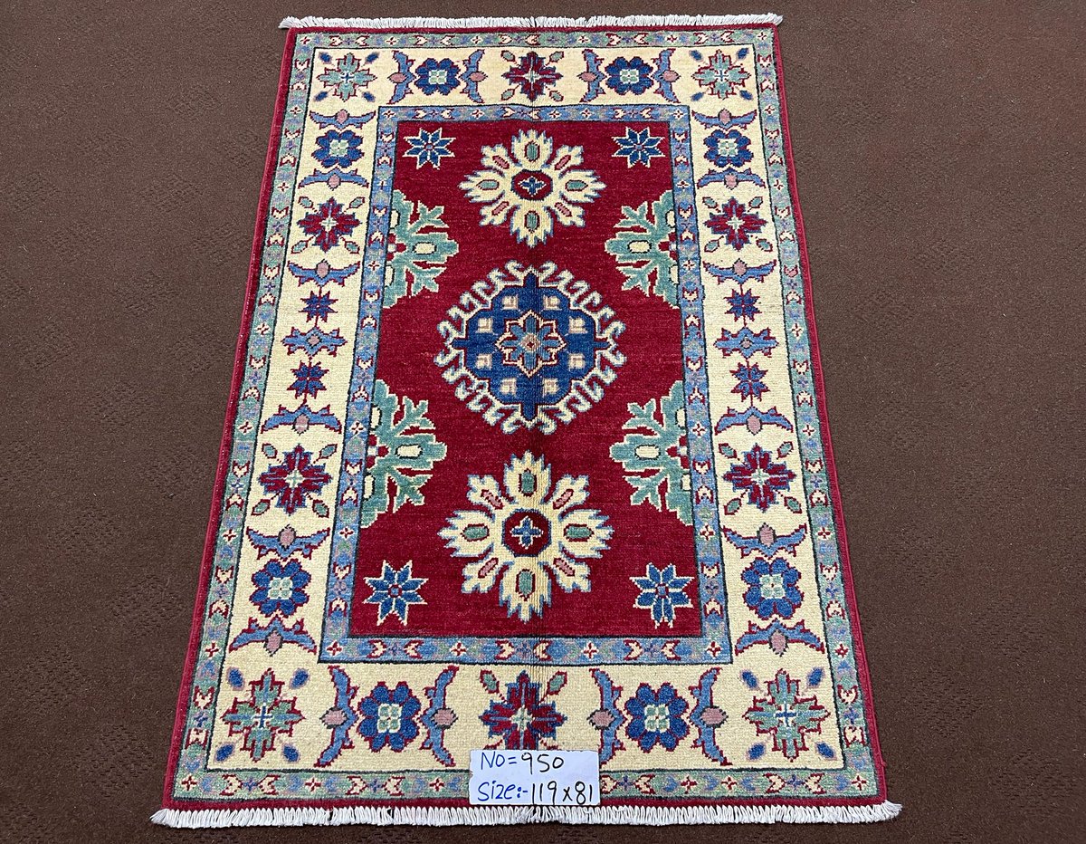ServisCheetah's tweet image. On sale for not 215$ shipped. 

Pick any.

LFG. Got a batch of Afghan Rugs from my Rug maker. This batch is going to be priced very close to Cost.

Sale continues.
Hand knotted Afghan Rugs.
Fine wool on cotton.
Size: 5x3 approximate.
On sale Price for:  215$ shipped.
Unbeatable…