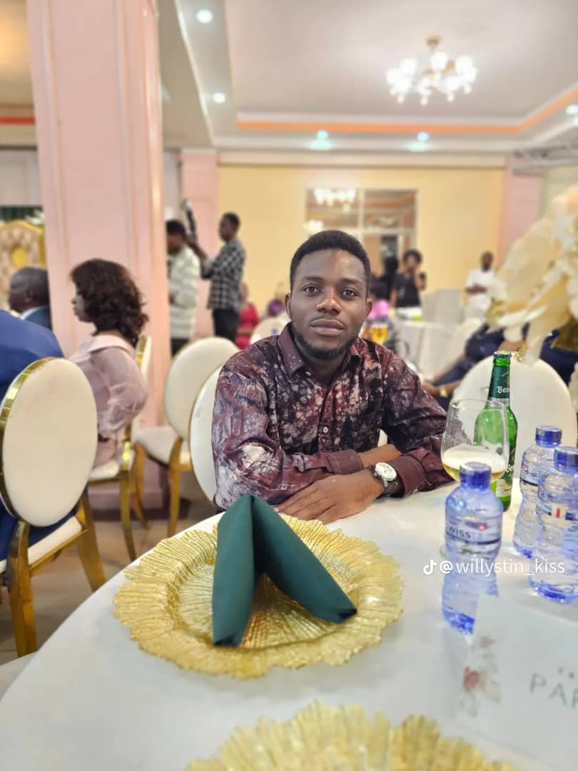 Mon ami Willy est introuvable depuis deux jours, et la situation n'arrange pas ses proches ainsi que sa famille. Aidez moi à partager cette infos'il vous plaît 🥹 🙏🏾

<a href="/Benitha_Mwenyi/">Bénitha Mwenyi</a> 
<a href="/PatrickMuyaya/">Patrick Muyaya</a> 
<a href="/PatrickLokala_/">Patrick Lokala</a> 
<a href="/MudimbiThierry/">Le Musonge</a> 
<a href="/central_sage/">ᏟᎬᏁᎢᏒᎪᏞ👑🇨🇩</a> 
<a href="/PrinceIlunga14/">🇨🇩le prince congolais👑✌️</a> 
<a href="/erictshikuma/">Eric Tshikuma</a>