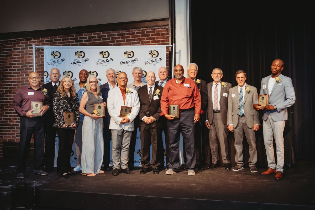 What a night! 🌟

Congratulations to the 2025 DeLaSalle Hall of Fame inductees! We loved celebrating your incredible achievements and the lasting impact you’ve made as proud Islanders. 🖤💛

#IslandersAreEverywhere #ManyStoriesOneIsland