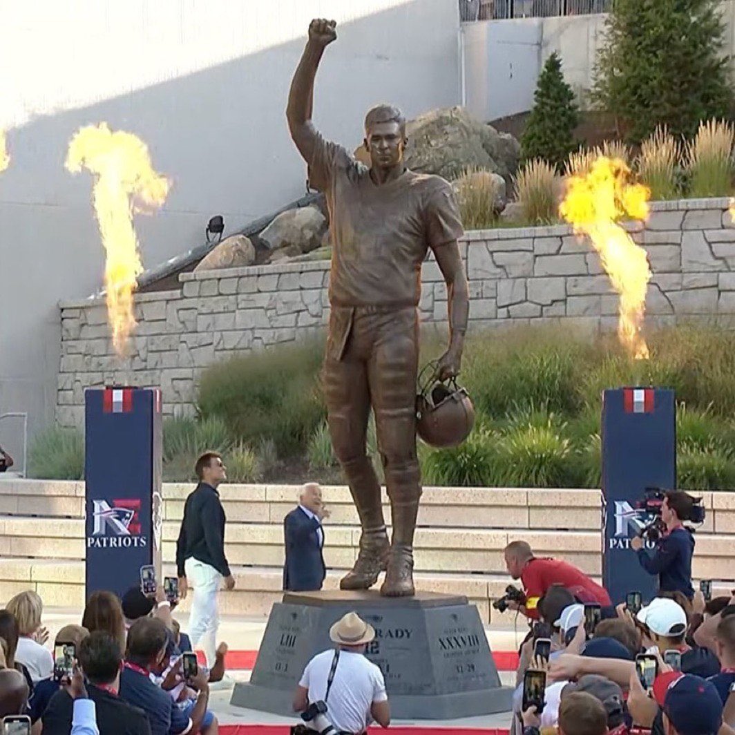 PardonMyTake's tweet image. The new Tom Brady Statue
