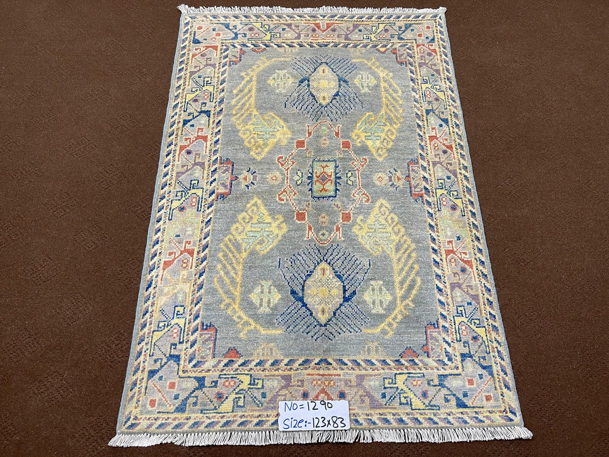 ServisCheetah's tweet image. On sale for not 215$ shipped. 

Got a batch of Afghan Rugs from my Rug maker. This batch is going to be priced very close to Cost.

Sale continues.
Hand knotted Afghan Rugs.
Fine wool on cotton.
Size: 5x3 approximate.
On sale Price for:  215$ shipped.
Unbeatable Price.