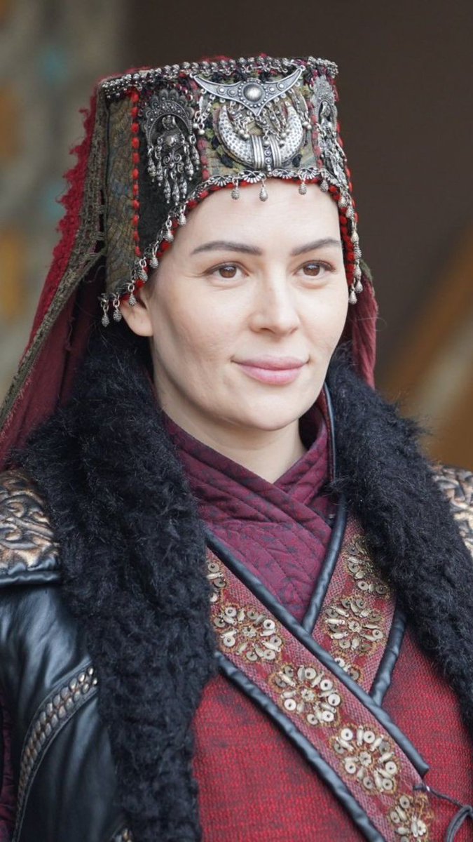 mrbbenelif's tweet photo. Malhun Kameriye Sultan 🌙
#KuruluşOsman #MalhunSultan #DevletAna #YıldızÇağrıAtiksoy #DevletAnaMalhunSultan #DevletAnaValideMalhunKameriyeSultan #osmanlılarınannesimalhun #orhanbeyinannesimalhunsultan #osmanbeyinbiricikaşkımalhunsultan #MalhunHatun #KameriyeSultan #KameriyeHatun https://t.co/Cisk6GMBsx